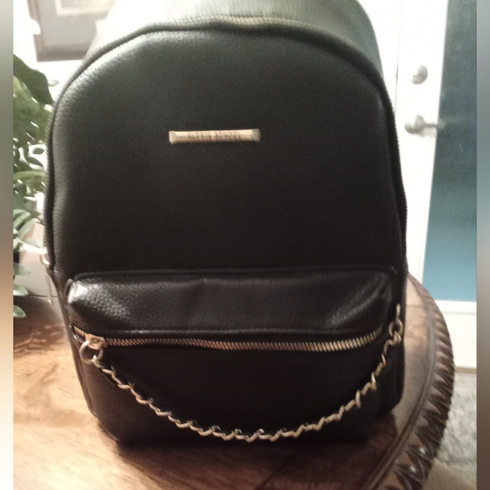Nwot Alexis Bendel Black Backpack with Chain Detail